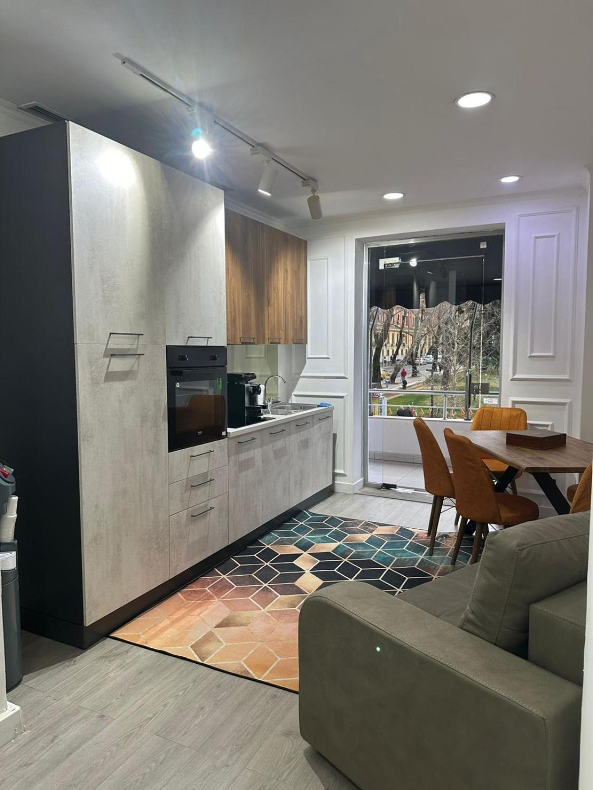 Park View Central Apartment ティラナ エクステリア 写真