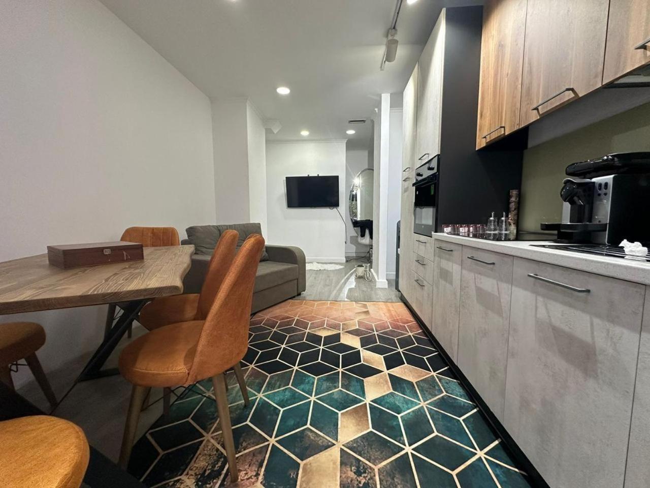 Park View Central Apartment ティラナ エクステリア 写真